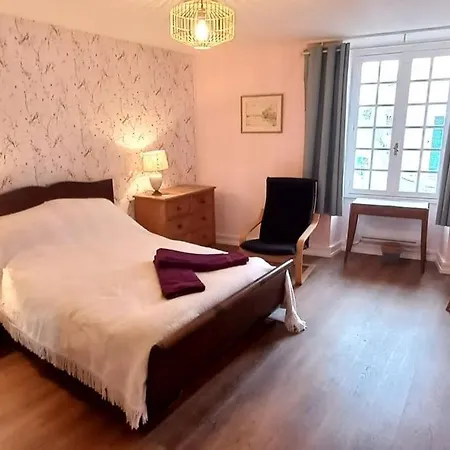 Charmante Demeure Spacieuse, Ideale Pour 9 Pers A Holiday home *
